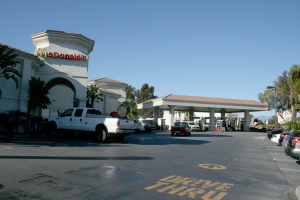 76 Gas Station in Oxnard, CA built by H.W. Holmes, Inc - a Commercial General Contractor in Ventura